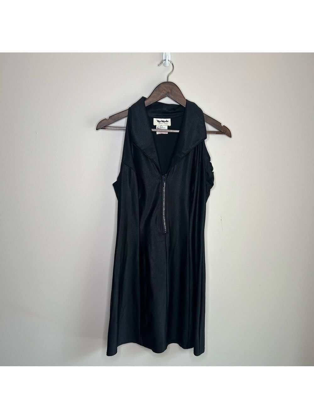 Nu-Mode Black Sleeveless Collared Dress Size 10